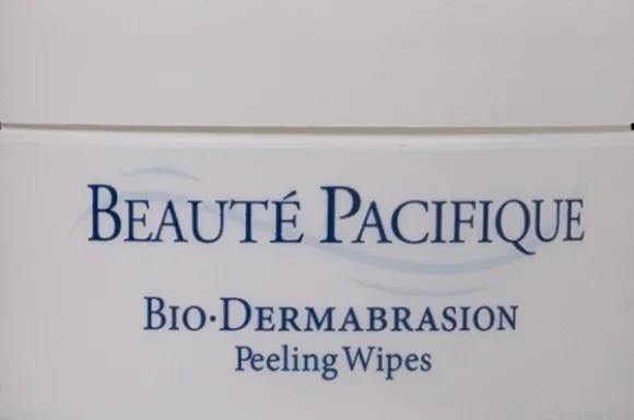 Beauté Pacifique Bio-Dermabrasion Peeling Wipes